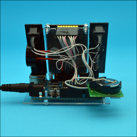 Мастер Кит Arduino. Офигенские настольные часы, будильник в технодизайне. 